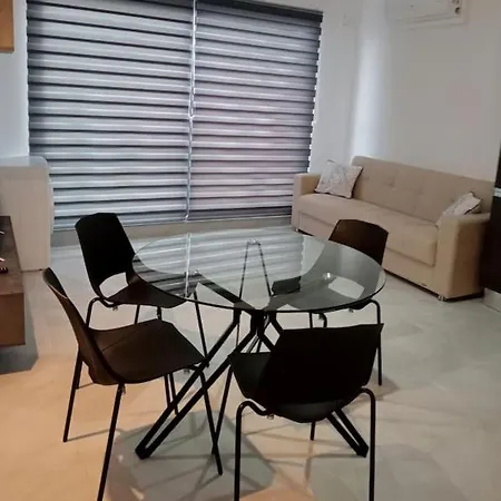 Salina Wharf, Block E, Apt. 26