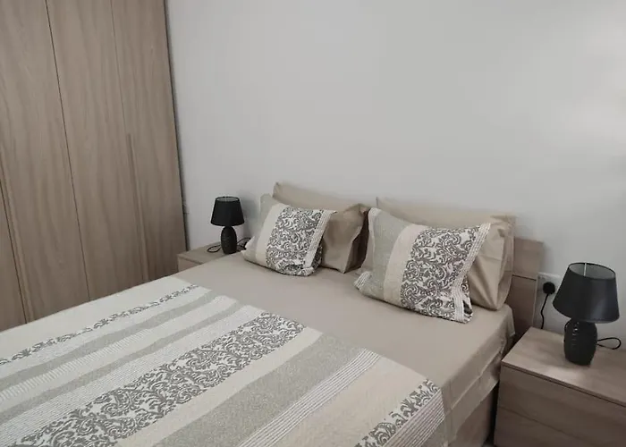 Salina Wharf, Block E, Apt. 26 شقة *